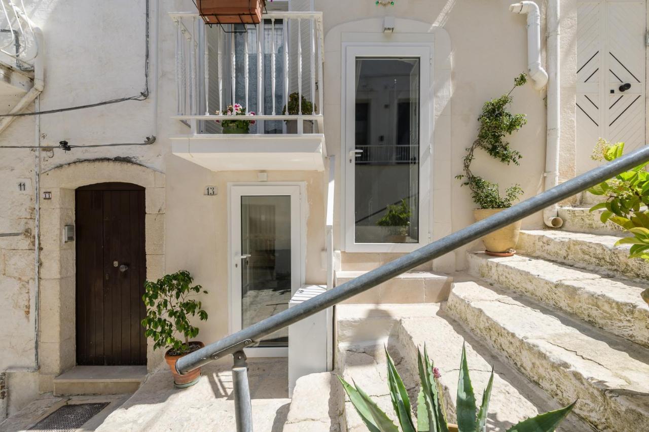 Stairway With Jacuzzi By Wonderful Italy Apartment Ostuni Ngoại thất bức ảnh